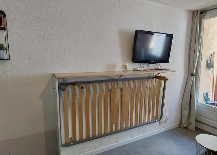 Studio avec balcon face à la montagne