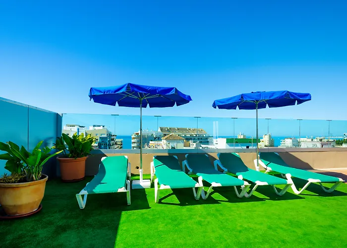 Hôtel 3 étoiles: Hotel Monarque El Rodeo