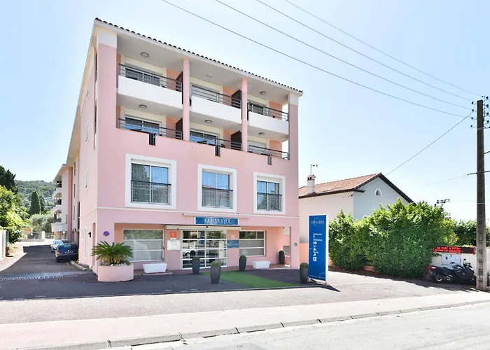 Zenitude Hôtel-Résidences Le Cannet