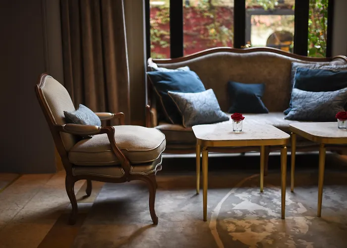 Hôtel Jacuzzi: Hôtel Lancaster Paris Champs-Elysées