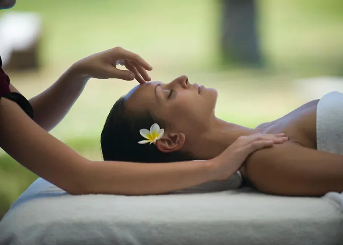 Constantinou Bros Athena Beach Hotel