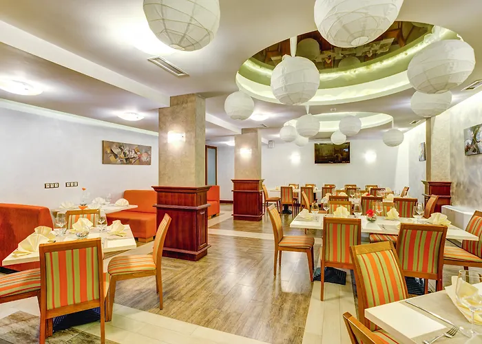 Budapest Hotel - Free Parking