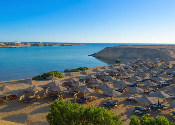 Hôtel avec vue: Cardina Resort