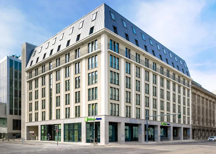  Holiday Inn Express - Berlin - Alexanderplatz By Ihg