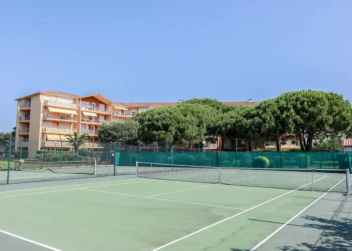 Appartement T2 Dans Une Residence Calme Avec Piscine, Terrain De Tennis, Petanque Et Proche De La Mer