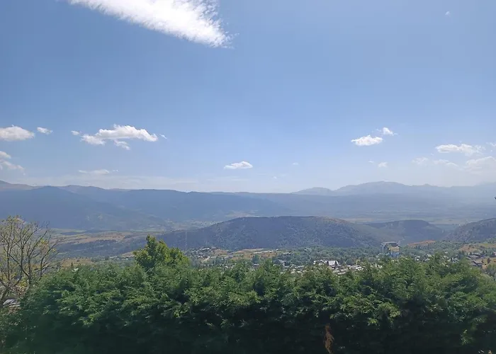 Studio avec vue panoramique sur la montagne