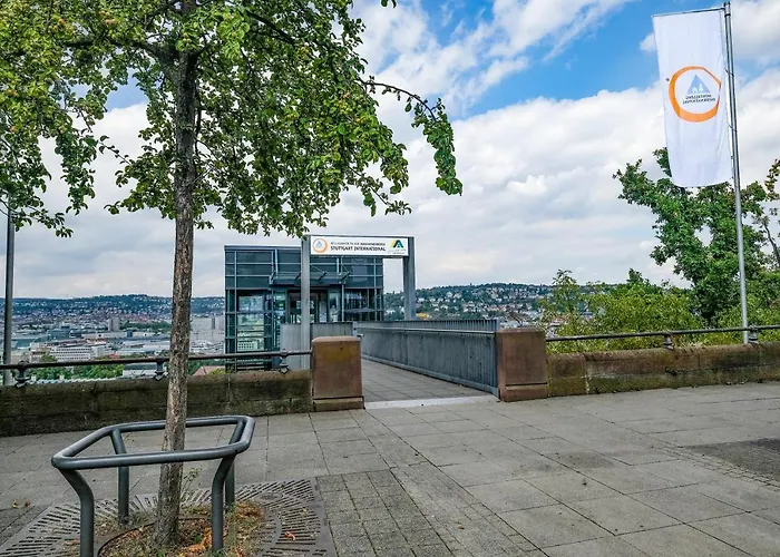 Hotel pres du College: Jugendherberge Stuttgart International