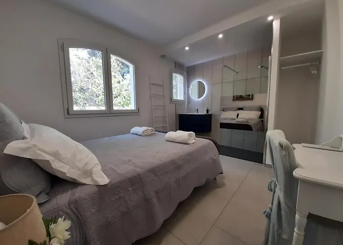 Villa Rasoa Chambre Libellule
