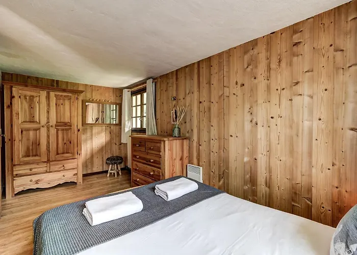 Chalet Trois Bois - Alpes Travel - Les Houches - Sleeps 8
