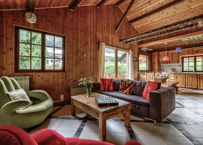 Chalet Trois Bois - Alpes Travel - Les Houches - Sleeps 8