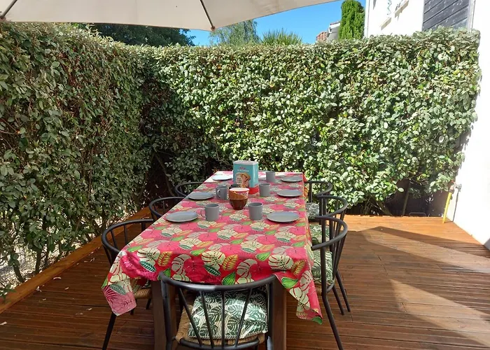 Maison 100M2, 3 Chambres, Jardin Et Piscine