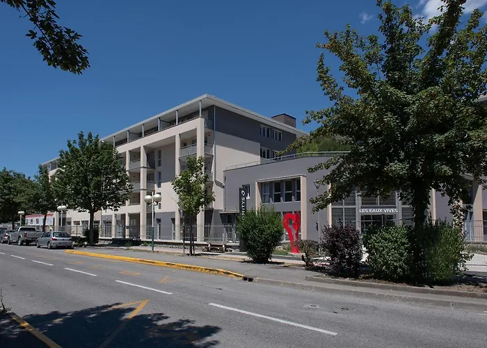 Résidence services seniors DOMITYS LES EAUX VIVES
