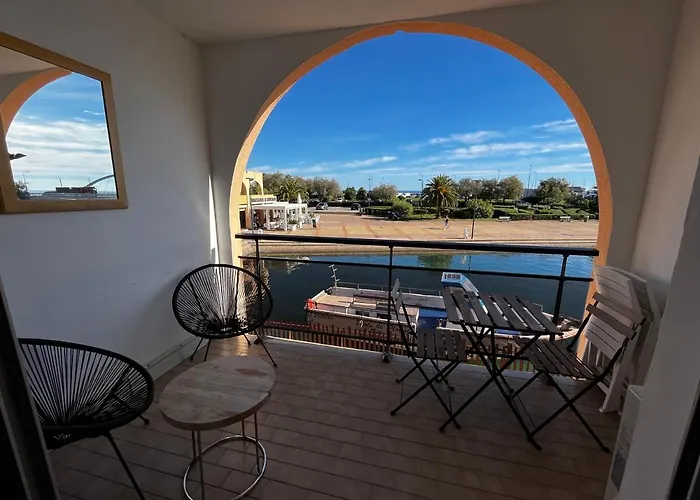 Studio Cabine A Sete Bord De Mer