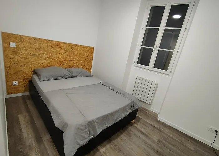 Les Lofts De Provins: Apt 5