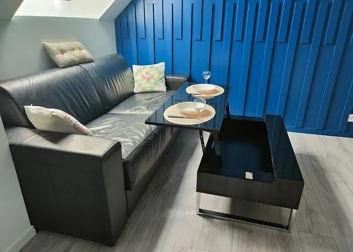 Les Lofts De Provins: Apt 6