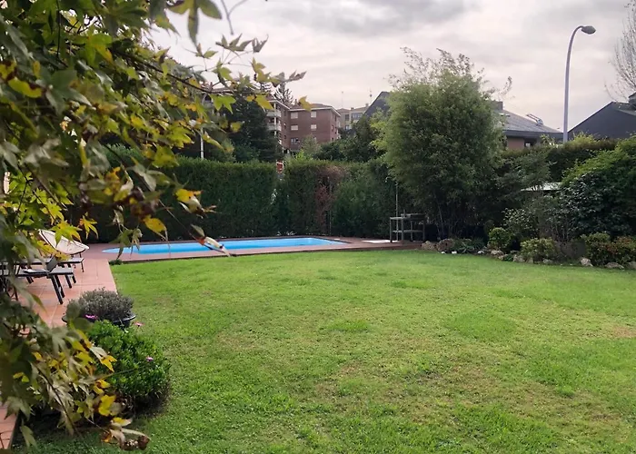 Bonita Pareada Con Piscina Privada
