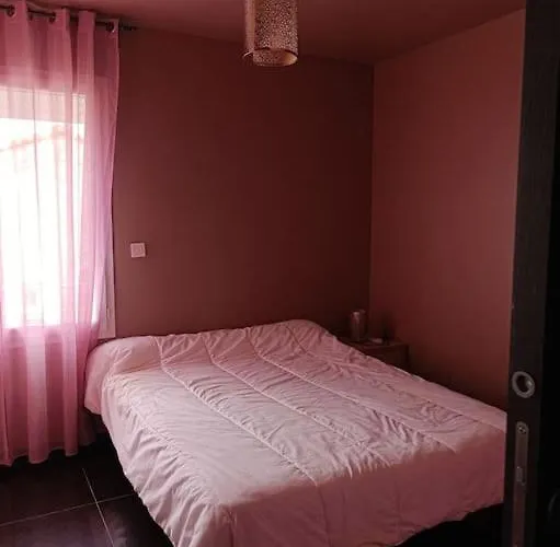 Maison De Village