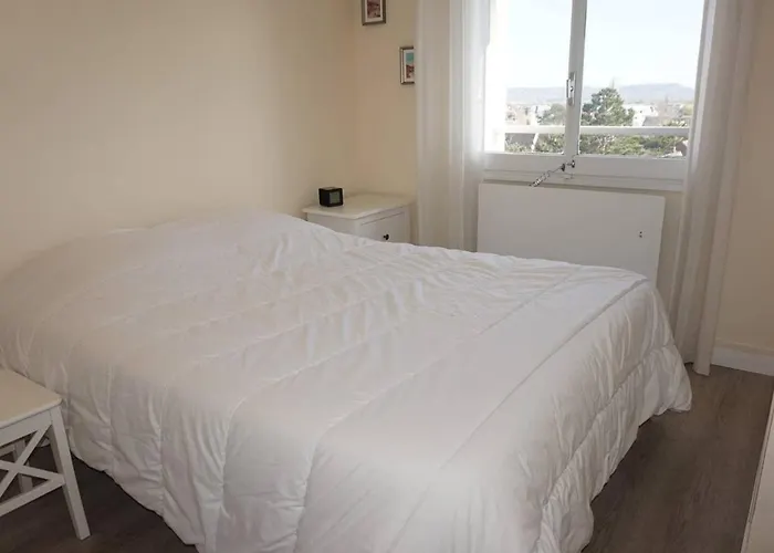 Appartement A Cabourg Proche Plage Et Casino, 4 Personnes, Parking Privatif - Fr-1-465-61