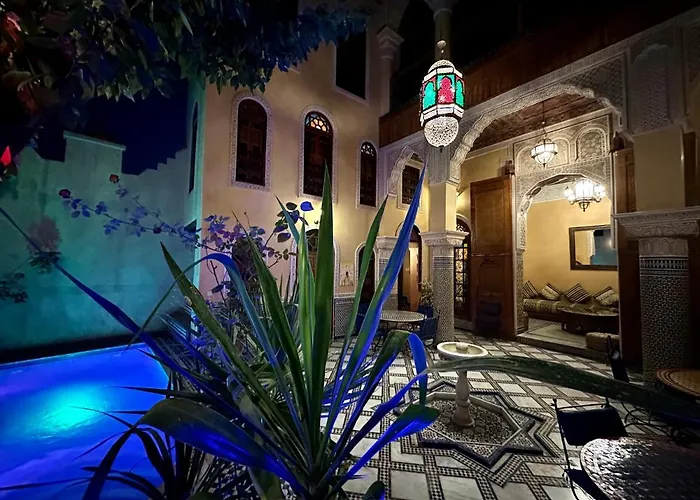 Riad Layalina