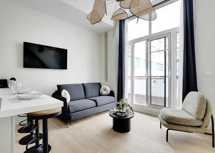 Appartement: Modern Apartment - 2Br-6P - Eiffel Tower