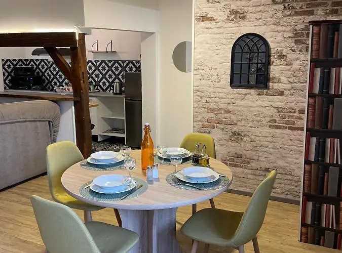 Le Dahlia, 5 Mn De Beauval