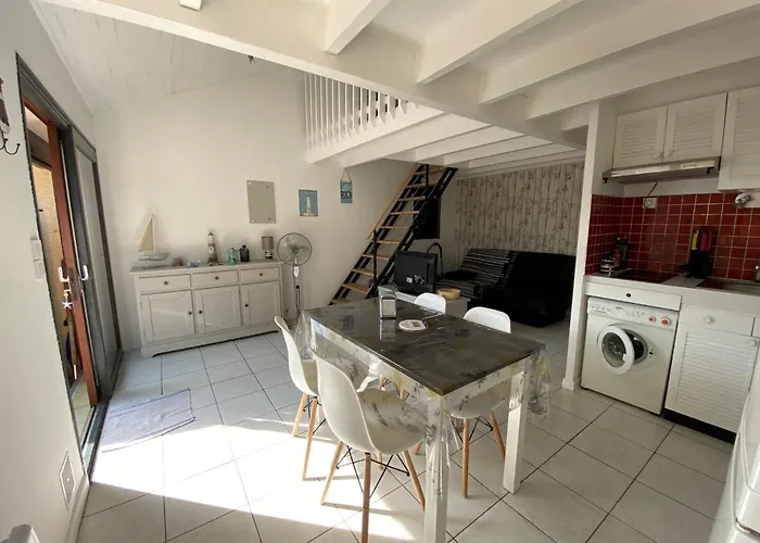 Maison Avec Terrasse Et Bbq, Proche Plage Et Centre, 4 Pers, Tv, Parking - Soulac-Sur-Mer - Fr-1-648-53