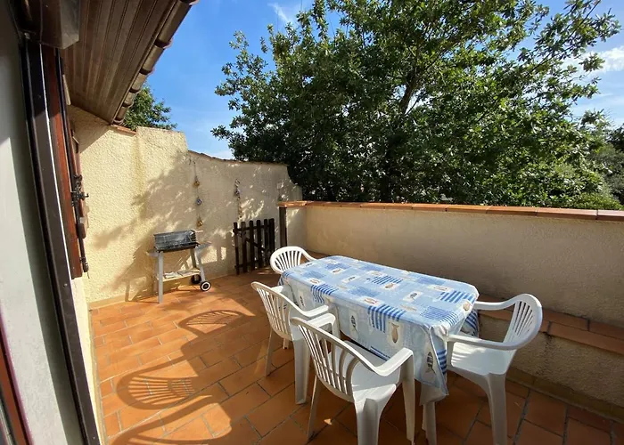 Maison Avec Terrasse Et Bbq, Proche Plage Et Centre, 4 Pers, Tv, Parking - Soulac-Sur-Mer - Fr-1-648-53