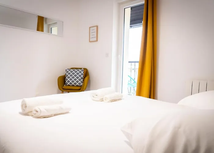 Superbe T2 Centre Ville Dernier Etage Avec Balcon