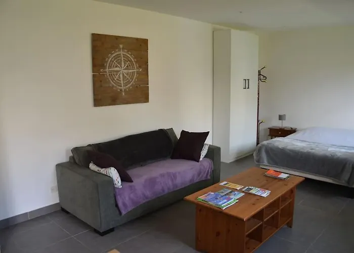 Grand studio indépendant avec jardin