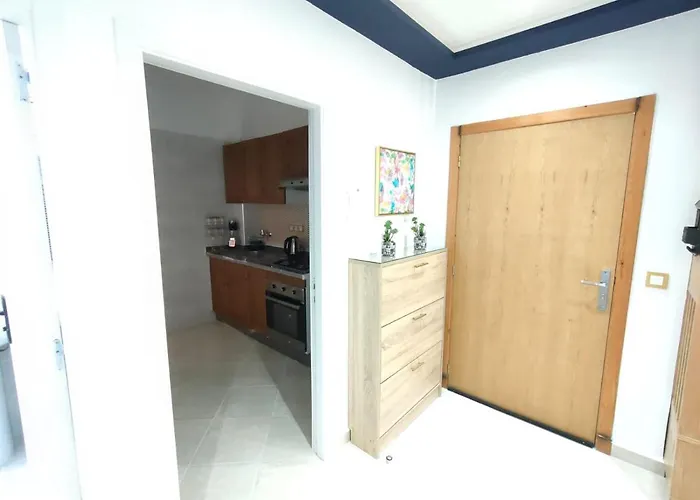 Fresh 2 Bedroom Tangier Apartment With Air Conditioner