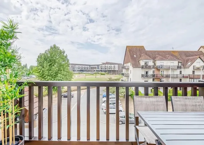 Cabourg Emeraude 2 étoiles plage et thalasso 100m parking gratuit
