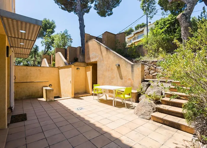 Luxury Villa In Front Of The Sea Proa