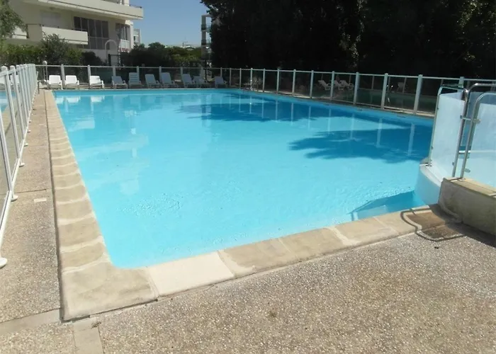 Studio Cosy Avec Piscine Et Parking, Proche Plage - Fr-1-246-137