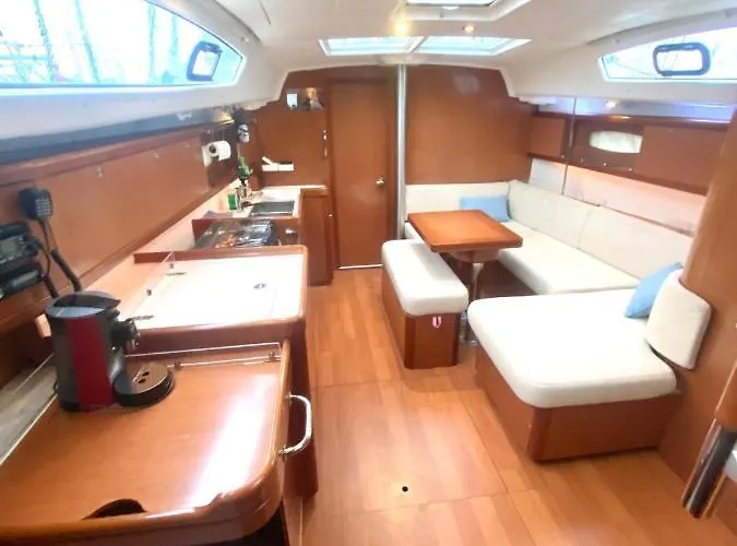 Experience Maritime Sur Un Voilier A La Rochelle