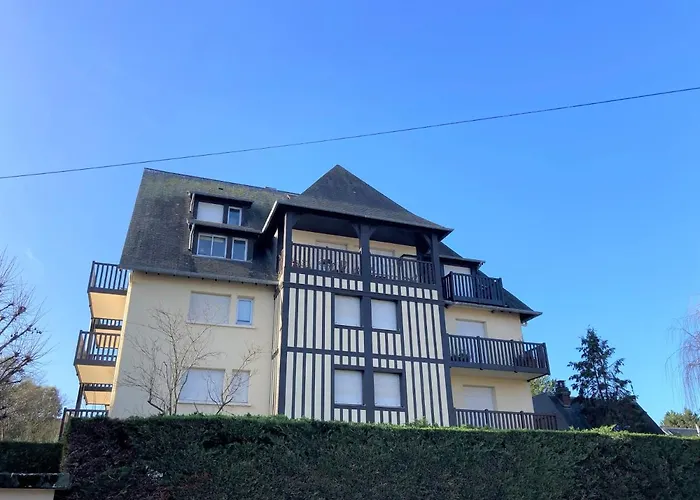 Studio proche plage balcon et parking