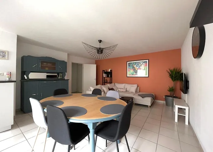 Le Verrieres - Appartement Cozy Avec Balcon Proche De La Gare