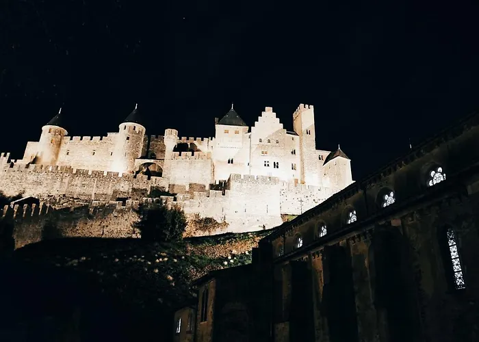 Le Bokeh - Face A La Cite Medievale