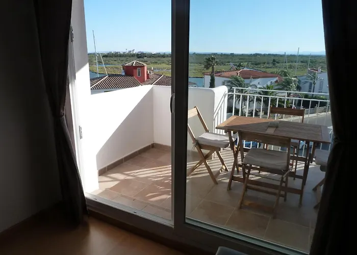 2 Beds, 2 Baths Apartment With Great Views And Pool