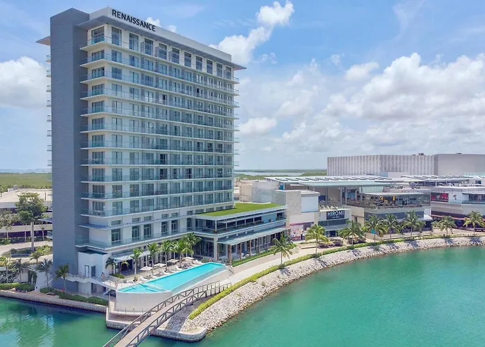 Renaissance Cancun Resort&Marina
