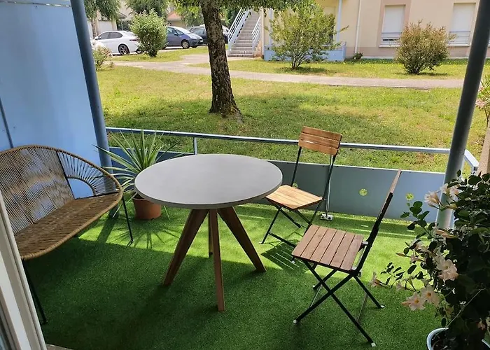 Mignon appartement en résidence avec piscine
