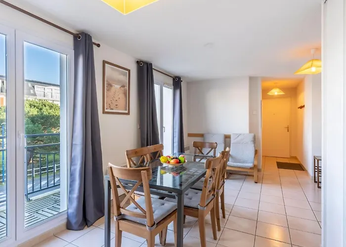 Apartment Les Marines 1 Et 2-4 By Interhome
