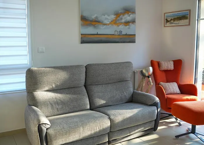 Bel appartement à 50m du port de plaisance