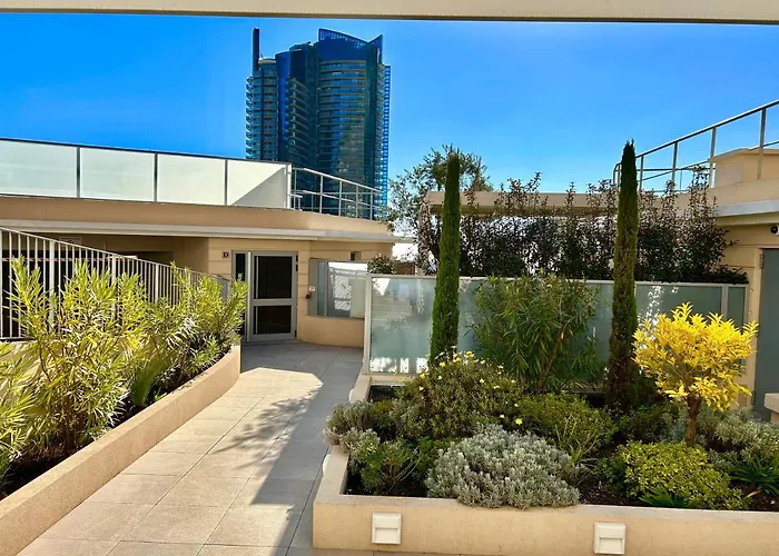 Luxueux Studio Neuf - Frontière Monaco - Piscine - Parking privé