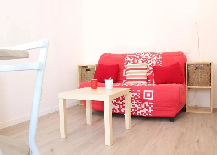 Studio Rdc A La Rochelle Pres Plage & Parc - 2 Pers, Parking Facile, Sejour Avec Canape Convertible - Fr-1-246-110