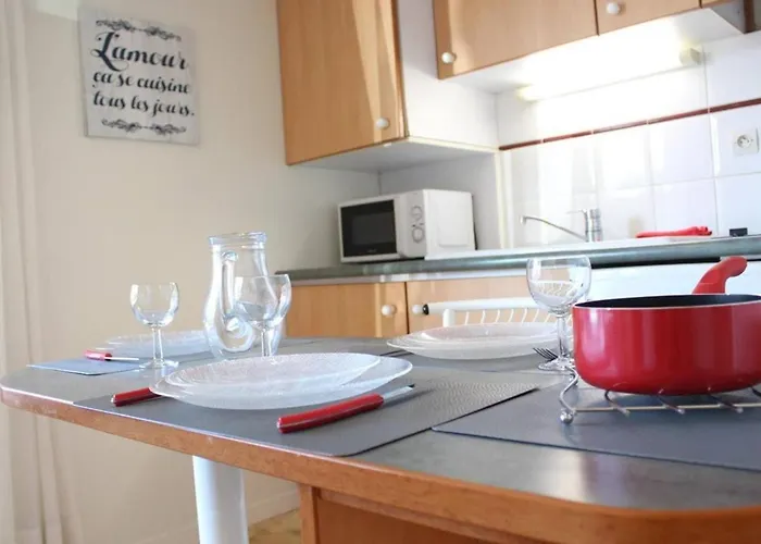 Appartement T2, 4 Couchages, La Rochelle - Piscine, Proche Port, Menage Inclus - Fr-1-246-309