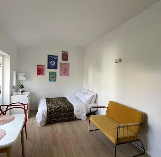 Brand New Tiny House W Garden