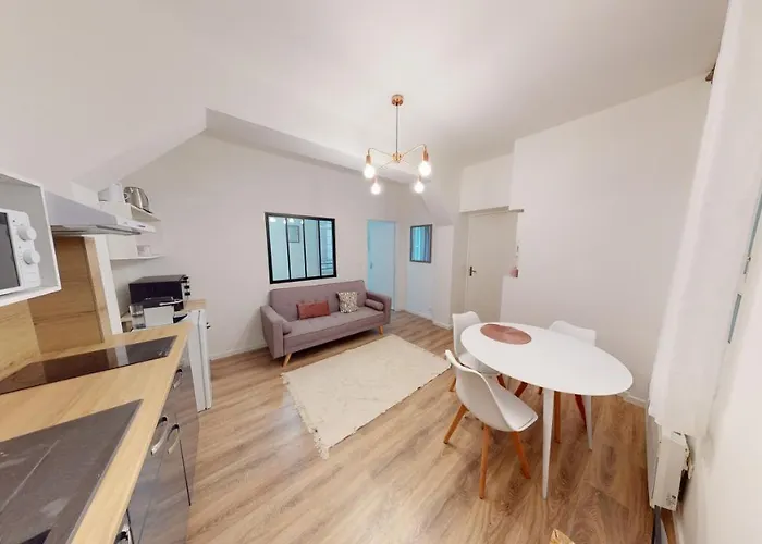 Beau T2 2Eme Etage - Hyper Centre - Proche Gare & Plage