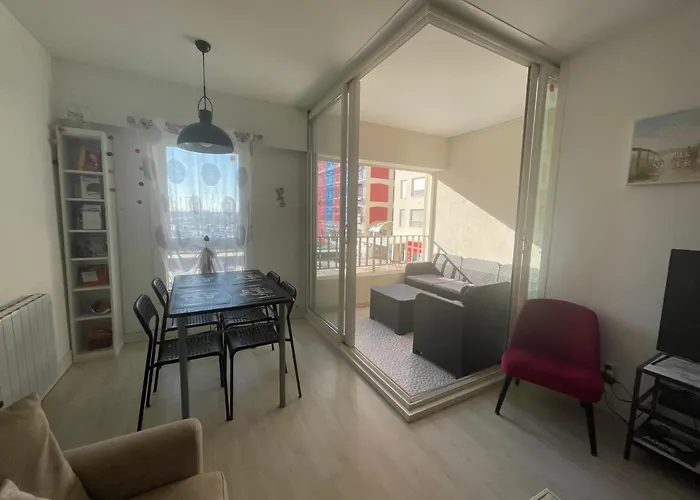Appartement Lumineux Sur Le Port! 5 Mn De La Plage Avec Parking Prive