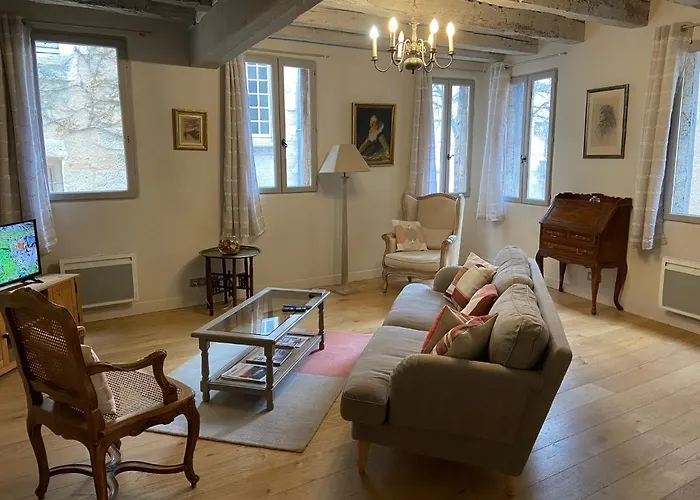 Maison De Corinne