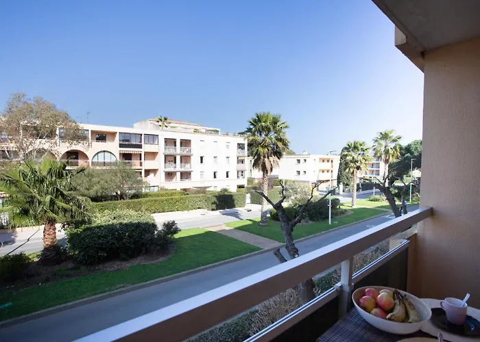 Studio Cote D'Azur-10 By Interhome